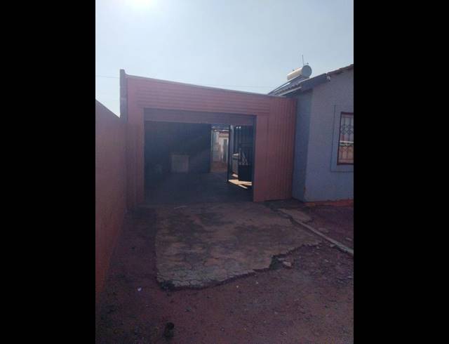 2 BEDROOM HOUSE FOR SALE IN KATLEHONG SOUTH